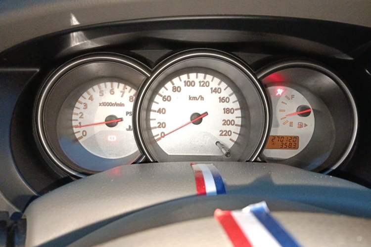 Used Nissan Livina 2010 Jingyue Edition 1.6L Automatic All-in-One Model Instrument Cluster