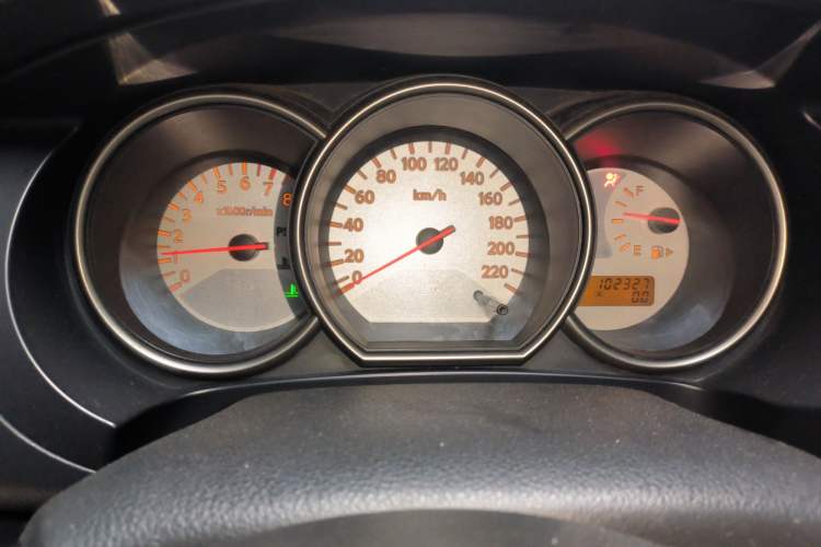Used Nissan Livina 2010 Jingrui Edition 1.6L Automatic Smart Model Instrument Cluster
