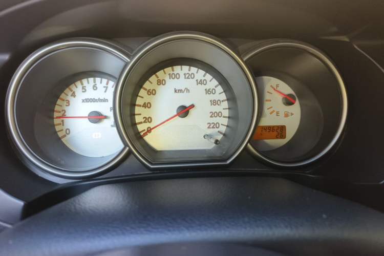 Used Nissan Livina 2010 Jingrui Edition 1.6L Automatic Smart Model Instrument Cluster