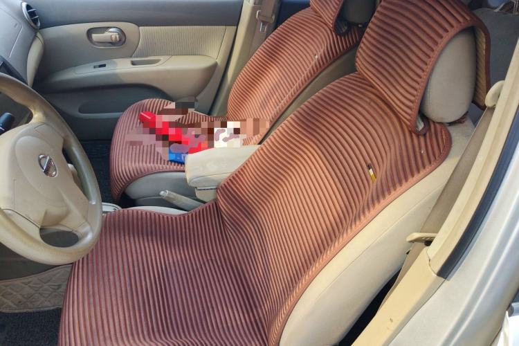 Used Nissan Livina 2010 Jingyue Edition 1.6L Automatic All-in-One Model Left Front Seat
