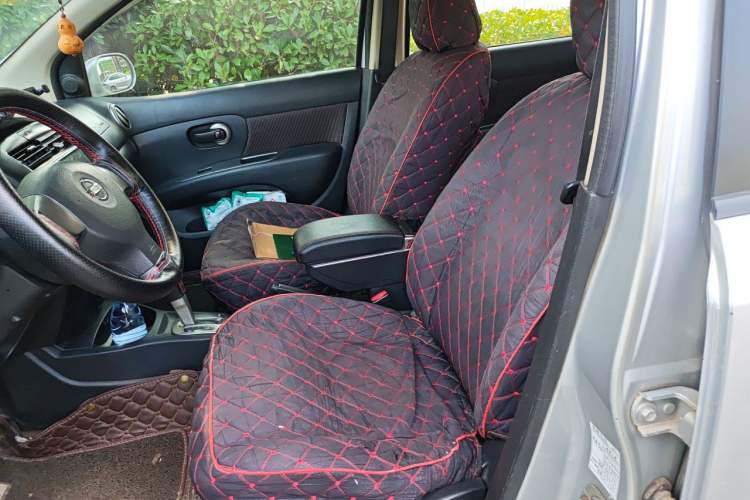 Used Nissan Livina 2010 Jingrui Edition 1.6L Automatic Smart Model Left Front Seat
