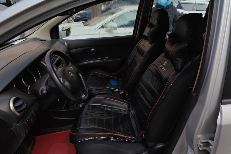 Used Nissan Livina 2010 JINRUI Edition 1.6L Automatic Standard Model Left Front Seat