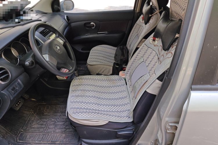 Used Nissan Livina 2010 JINRUI Edition 1.6L Automatic Standard Model Left Front Seat