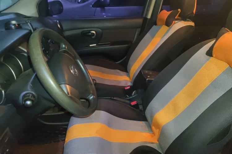Used Nissan Livina 2010 Jingyue Edition 1.6L Automatic All-in-One Model Left Front Seat