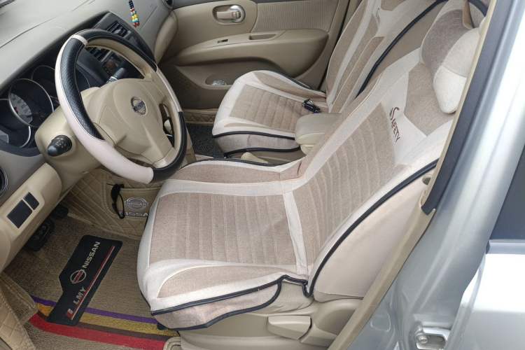 Used Nissan Livina 2010 Jingyue Edition 1.6L Automatic All-in-One Model Left Front Seat