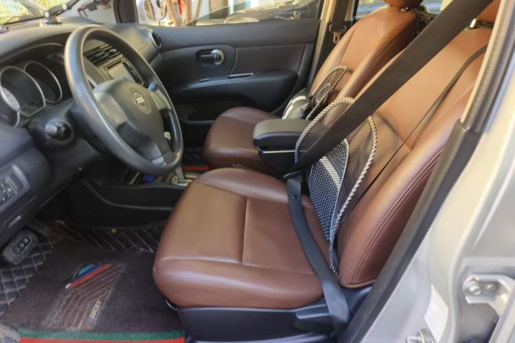 Used Nissan Livina 2010 Jingrui Edition 1.6L Automatic Smart Model Left Front Seat