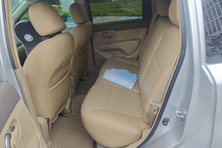 Used Nissan Livina 2010 Jingyue Edition 1.6L Automatic All-in-One Model Left Rear Seat