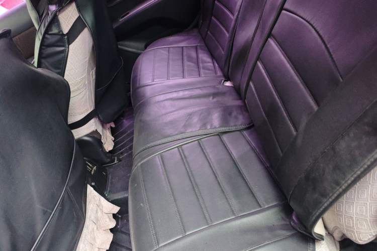 Used Nissan Livina 2010 Jingrui Edition 1.6L Manual Standard Model Left Rear Seat
