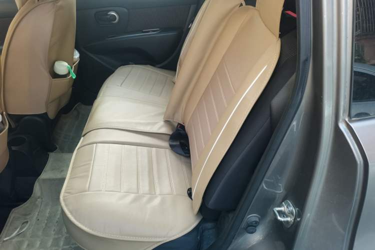 Used Nissan Livina 2010 Jingrui Edition 1.6L Manual Standard Model Left Rear Seat