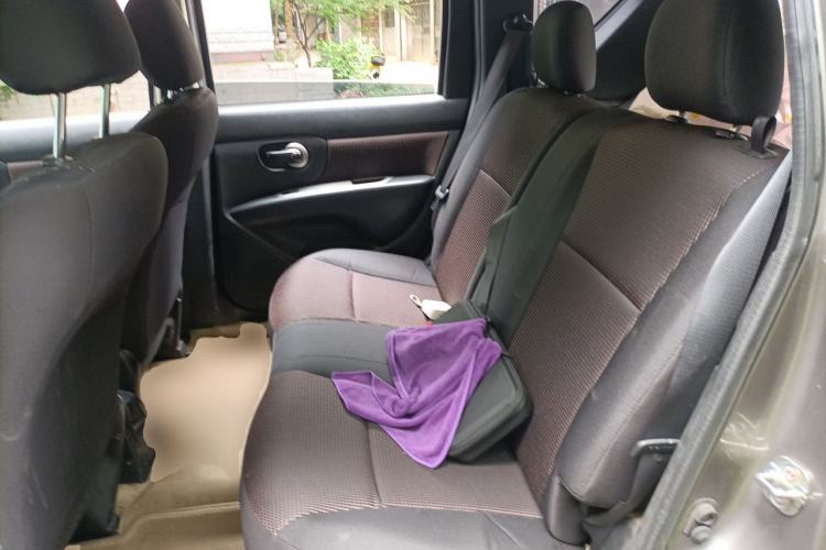 Used Nissan Livina 2010 JINRUI Edition 1.6L Automatic Standard Model Left Rear Seat