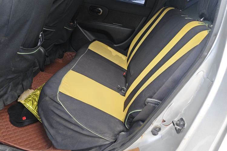 Used Nissan Livina 2010 Jingrui Edition 1.6L Manual Standard Model Left Rear Seat