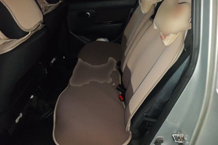 Used Nissan Livina 2010 Jingrui Edition 1.6L Manual Standard Model Left Rear Seat