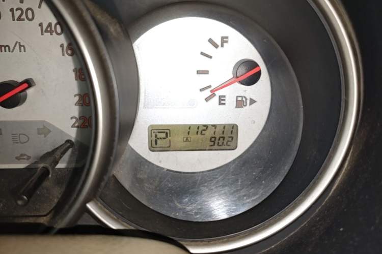Used Nissan Livina 2010 Jingyue Edition 1.6L Automatic Supercharged Model Odometer Close Up