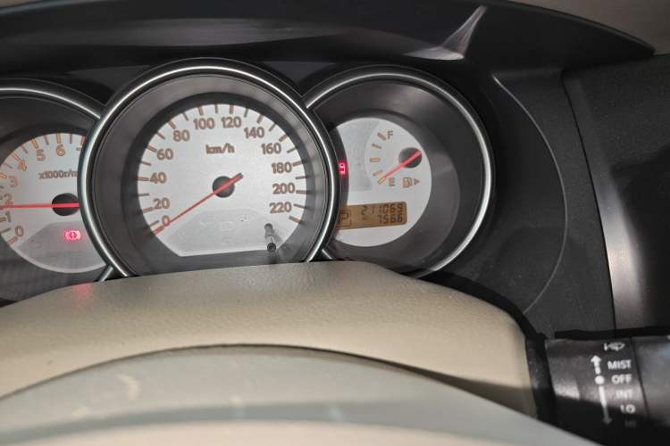 Used Nissan Livina 2010 Jingyue Edition 1.6L Automatic All-in-One Model Odometer Close Up