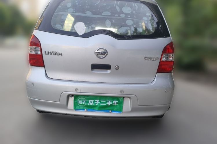 Used Nissan Livina 2010 Jingyue Edition 1.6L Manual All-Around Model Rear
