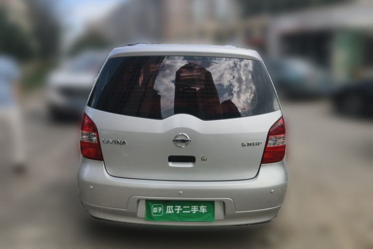Used Nissan Livina 2010 Jingyue Edition 1.6L Manual All-Around Model Rear