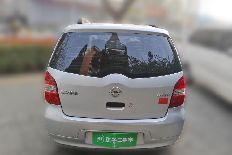 Used Nissan Livina 2010 Jingyue Edition 1.6L Manual All-Around Model Rear