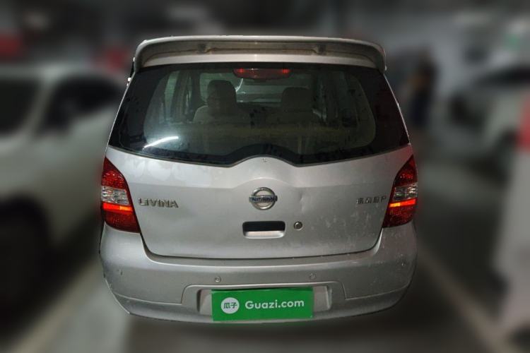 Used Nissan Livina 2010 Jingyue Edition 1.6L Manual All-Around Model Rear