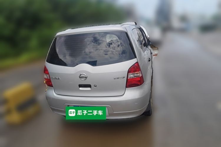 Used Nissan Livina 2010 Jingyue Edition 1.6L Automatic All-in-One Model Rear