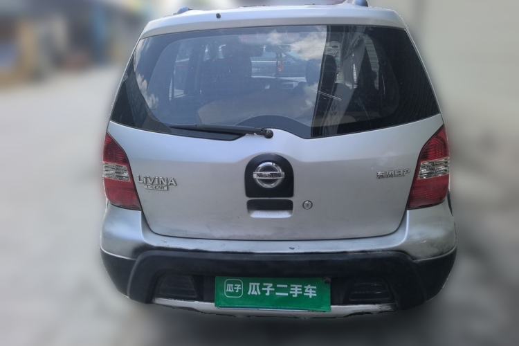 Used Nissan Livina 2010 Jingrui Edition 1.6L Manual Standard Model Rear