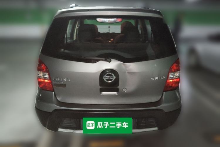 Used Nissan Livina 2010 Jingrui Edition 1.6L Manual Standard Model Rear