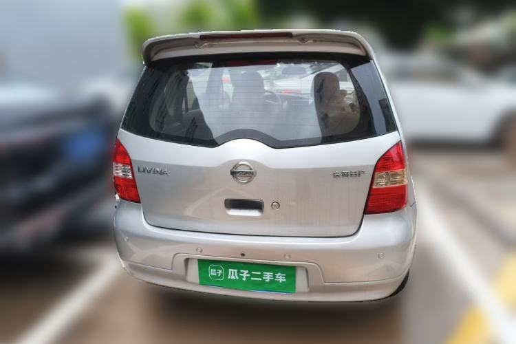 Used Nissan Livina 2010 Jingyue Edition 1.6L Automatic All-in-One Model Rear