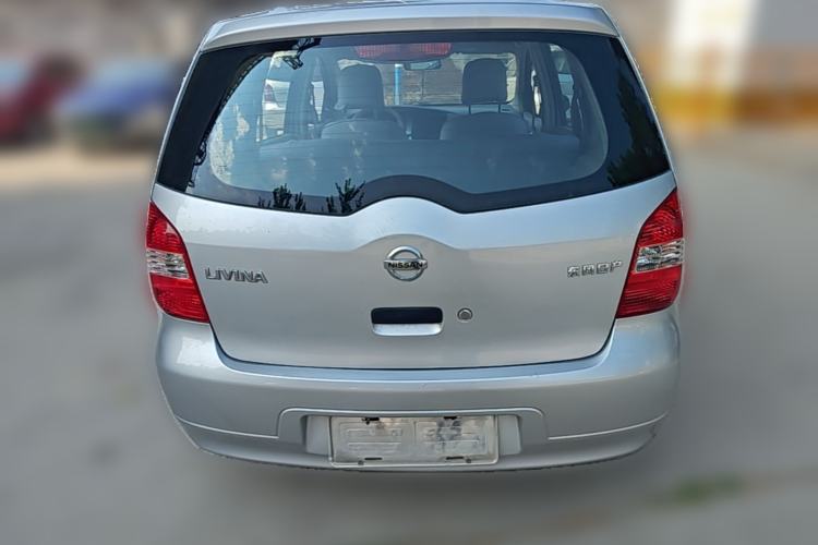 Used Nissan Livina 2010 Jingyue Edition 1.6L Automatic All-in-One Model Rear