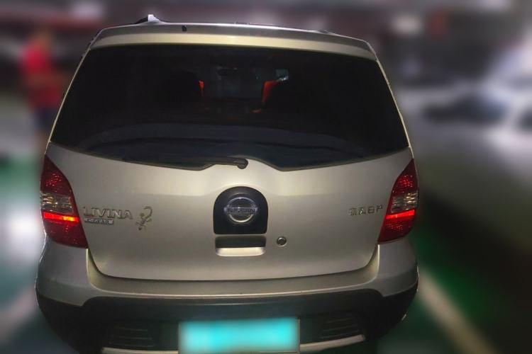 Used Nissan Livina 2010 Jingyue Edition 1.6L Automatic All-in-One Model Rear