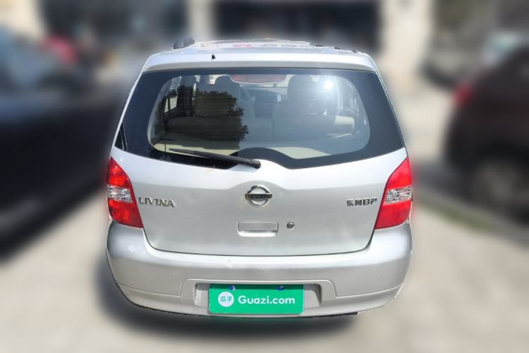 Used Nissan Livina 2010 Jingyue Edition 1.6L Manual All-Around Model Rear