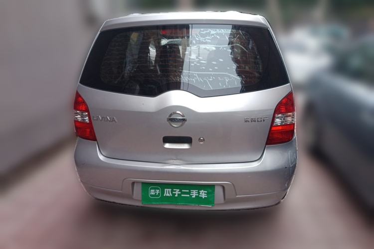 Used Nissan Livina 2010 Jingyue Edition 1.6L Manual All-Around Model Rear