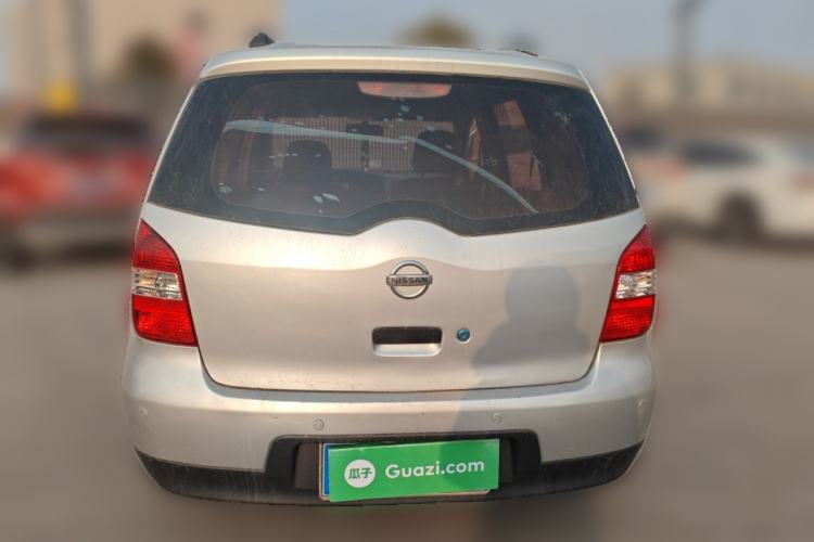 Used Nissan Livina 2010 Jingyue Edition 1.6L Manual All-Around Model Rear