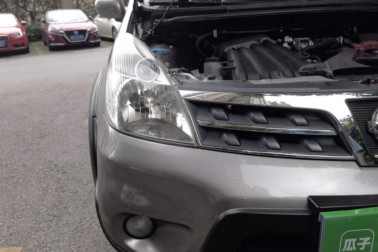 Used Nissan Livina 2010 Jingrui Edition 1.6L Automatic Smart High-End Model Right Front Headlight