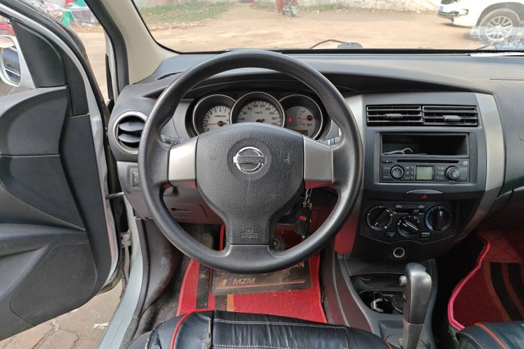 Used Nissan Livina 2010 JINRUI Edition 1.6L Automatic Standard Model Steering Wheel