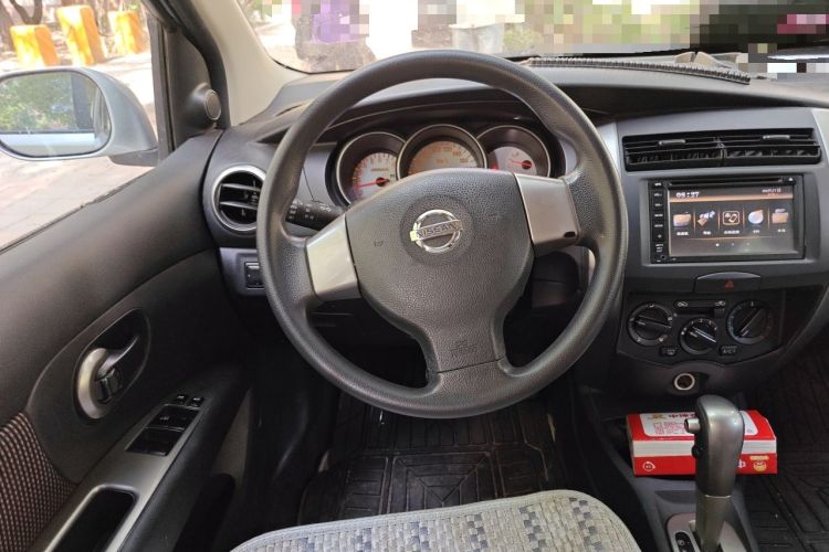 Used Nissan Livina 2010 JINRUI Edition 1.6L Automatic Standard Model Steering Wheel