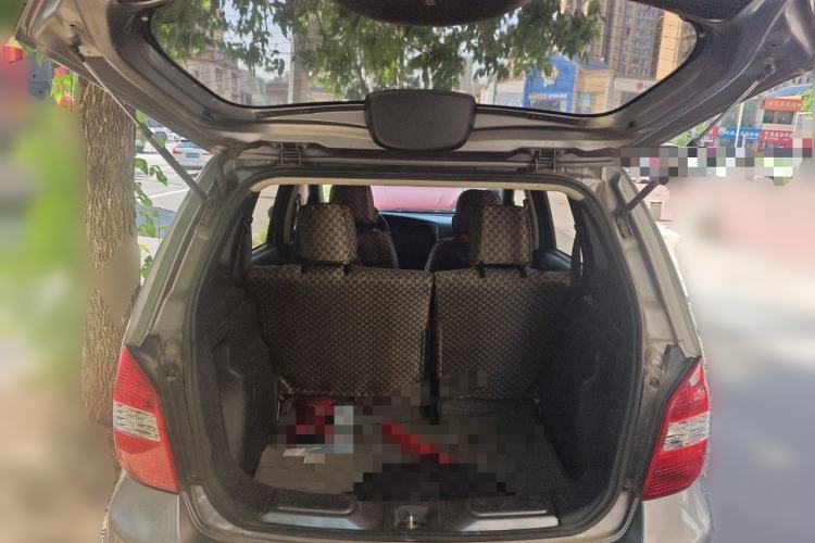 Used Nissan Livina 2010 JINRUI Edition 1.6L Automatic Standard Model Trunk