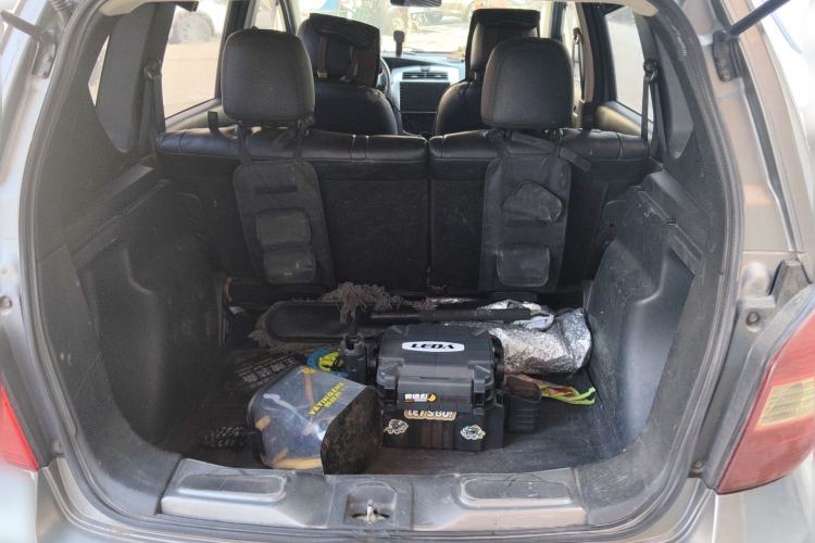 Used Nissan Livina 2010 Jingrui Edition 1.6L Manual Standard Model Trunk