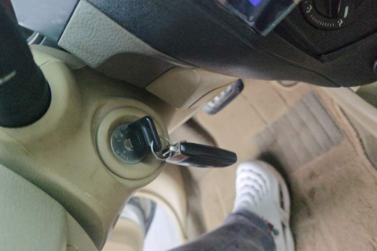 Used Nissan Livina 2010 Jingyue Edition 1.6L Automatic All-in-One Model Vehicle Key