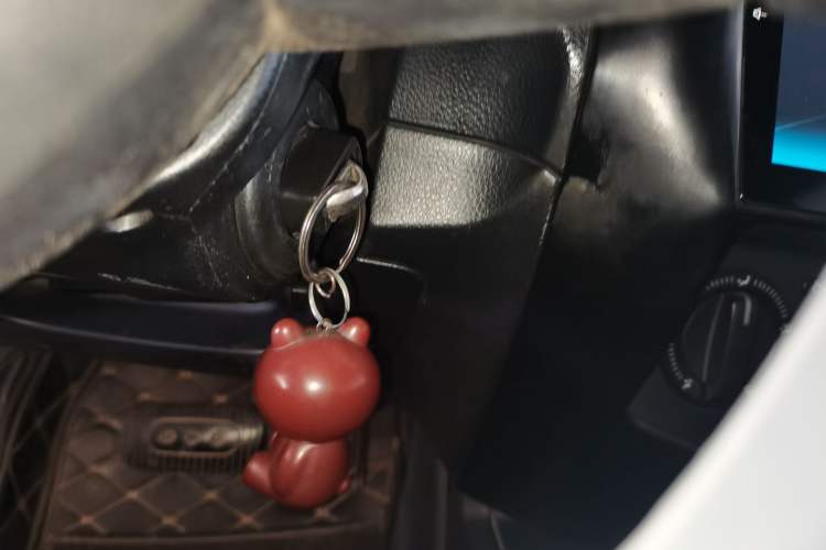 Used Nissan Livina 2010 Jingrui Edition 1.6L Automatic Smart Model Vehicle Key