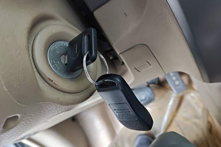 Used Nissan Livina 2010 Jingyue Edition 1.6L Automatic All-in-One Model Vehicle Key