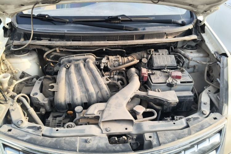 Used Nissan Livina 2010 Jingyue Edition 1.6L Manual Supercharged Model Engine Bay