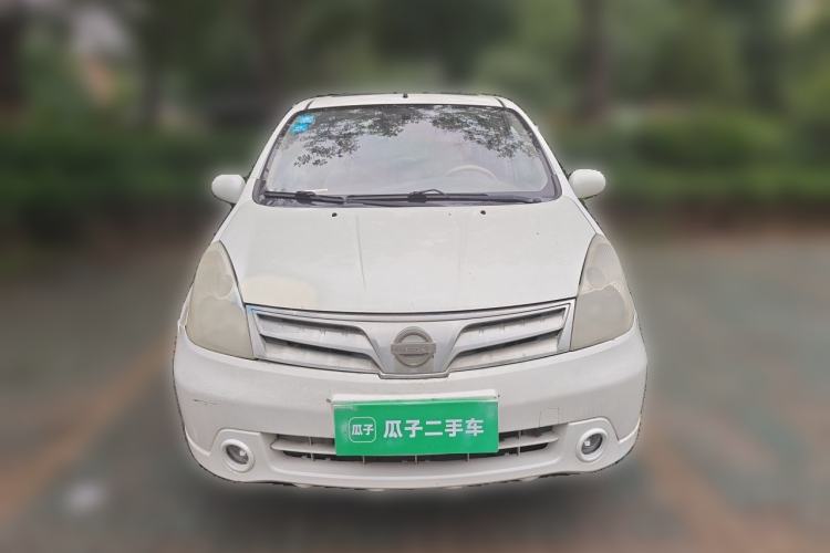 Used Nissan Livina 2010 Jingyue Edition 1.6L Manual Supercharged Model Front