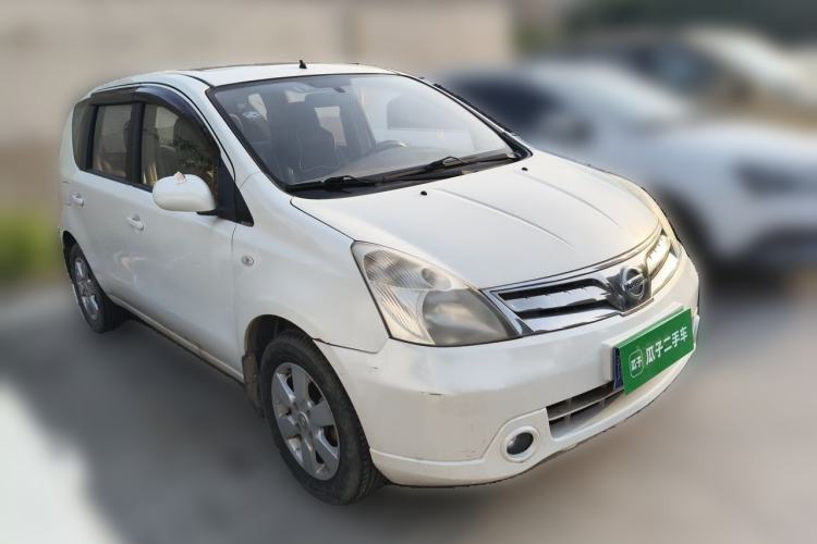 Used Nissan Livina 2010 Jingyue Edition 1.6L Manual Supercharged Model Front Right 45 Deg