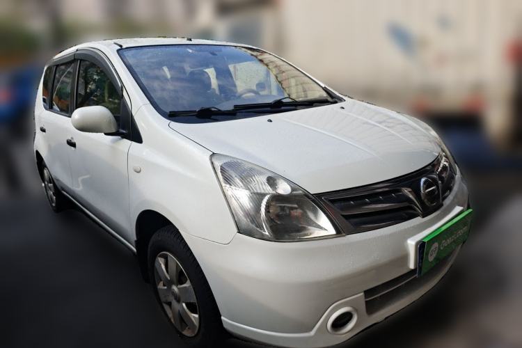 Used Nissan Livina 2010 Jingyue Edition 1.6L Automatic All-in-One Model Front Right 45 Deg