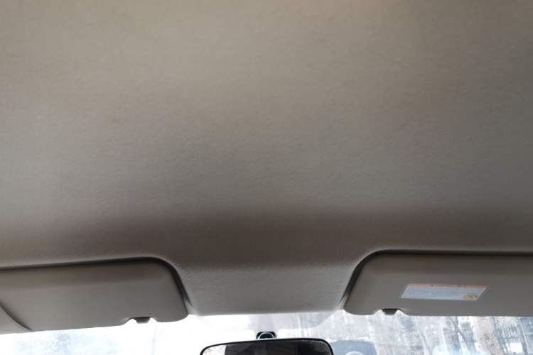 Used Nissan Livina 2010 Jingyue Edition 1.6L Manual All-Around Model Headliner