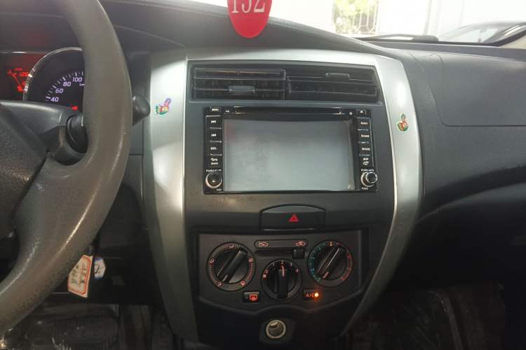 Used Nissan Livina 2013 1.6XE CVT Comfort Edition Audio And AC Panel