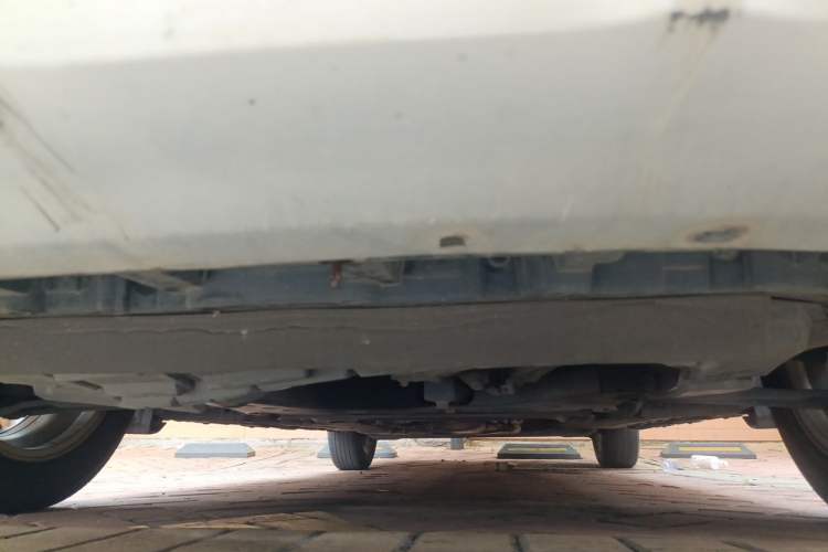 Used Nissan Livina 2013 Jingrui 1.6XL Manual Comfort Edition Chassis Front