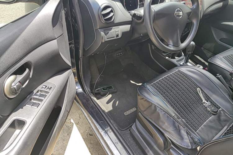 Used Nissan Livina 2013 1.6XE CVT Comfort Edition Driver Seat