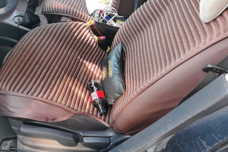Used Nissan Livina 2013 1.6XE Manual Comfort Edition Driver Seat
