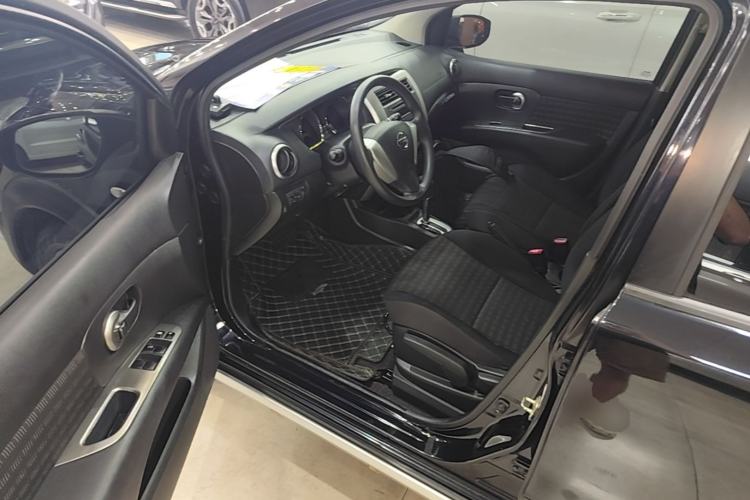 Used Nissan Livina 2013 Jinrui 1.6XL CVT Comfort Edition Driver Seat