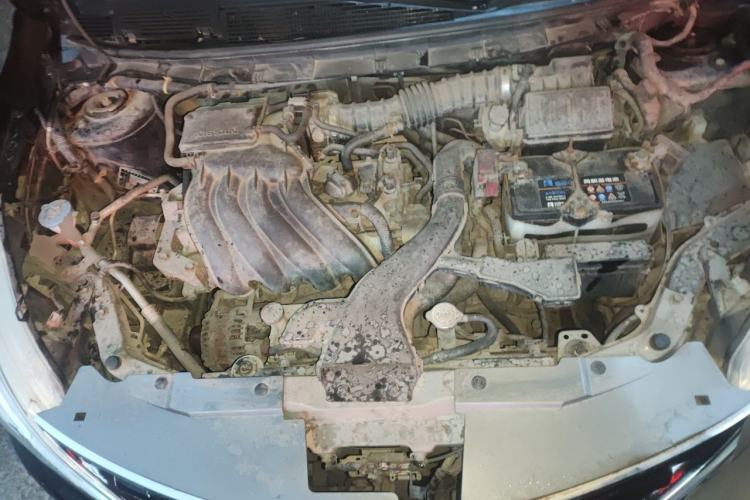 Used Nissan Livina 2013 Jinrui 1.6XL CVT Comfort Edition Engine Bay